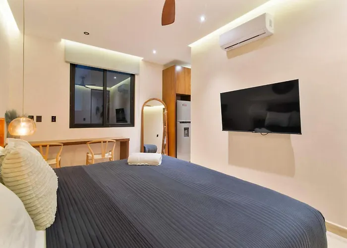 Stunning 2br With Plunge Pool - Rooftop Sea Views *