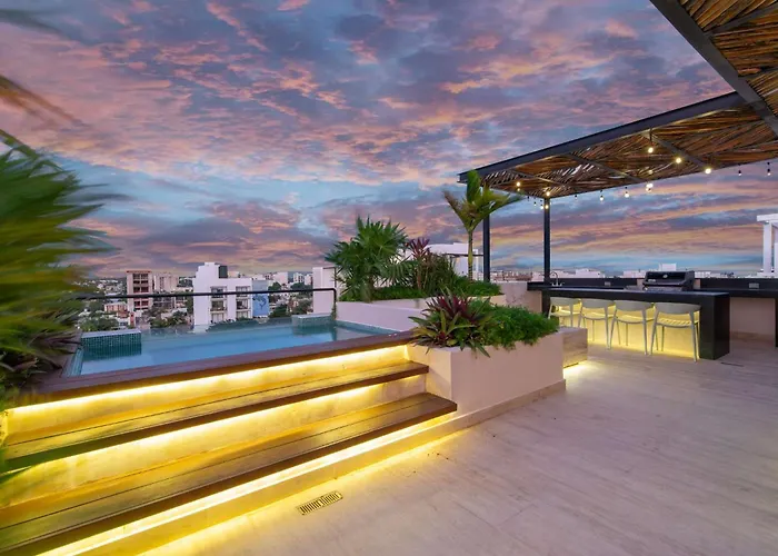 Stunning 2br With Plunge Pool - Rooftop Sea Views Playa del Carmen
